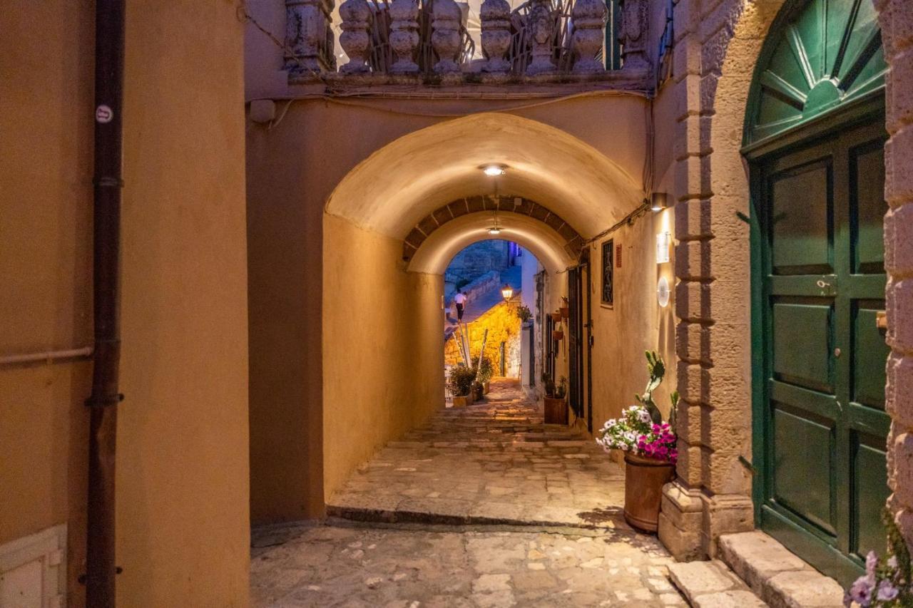 Palazzo De Mori Bed & Breakfast Otranto Exterior photo